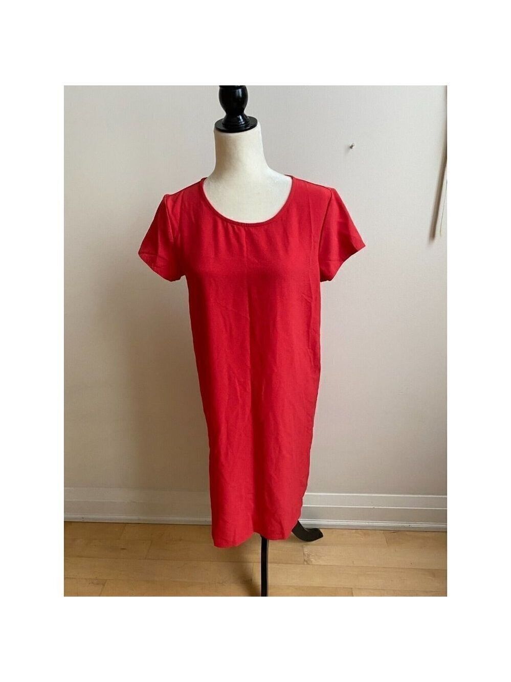 𝅺CHELSEA28 Women Shift Dress BNWOT Medium Short Sleeve - Picture 2 of 7